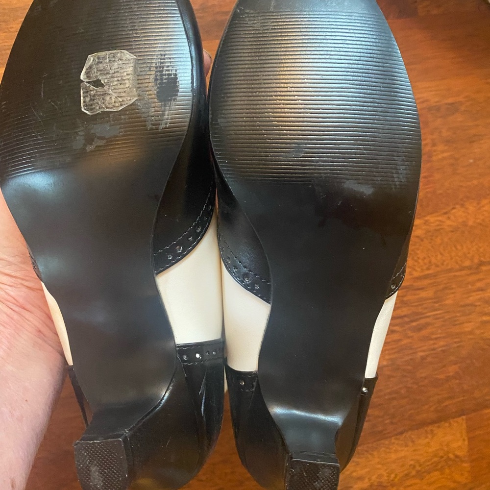 Bordello Black and White Vintage-Inspired Ankle Booties - Picture 9 of 14